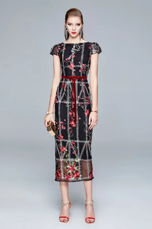 Black & Multicolor floral print Day Fitted Boatneck Short Sleeve Midi Floral Dress