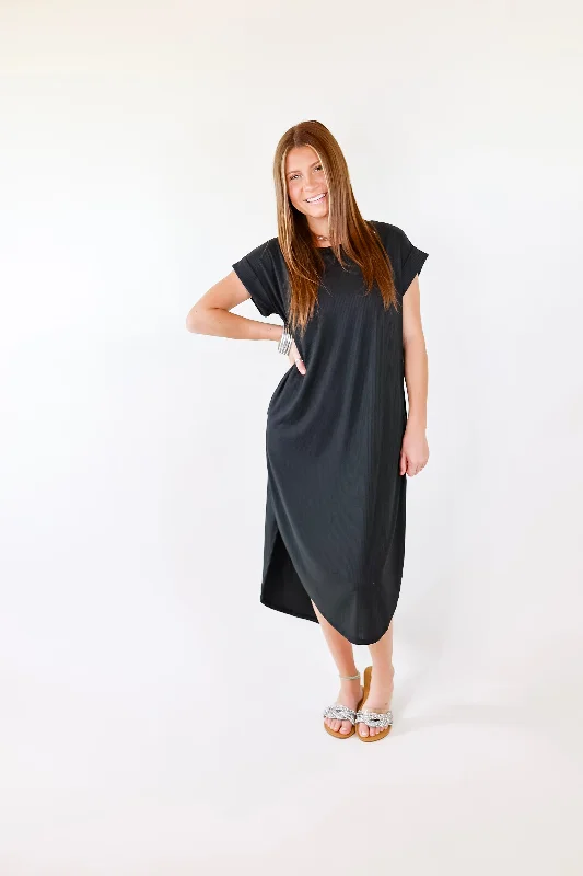 Last Chance Size Medium & XL | Chill Looks Short Sleeve Thin Ribbed Midi Dress in Black