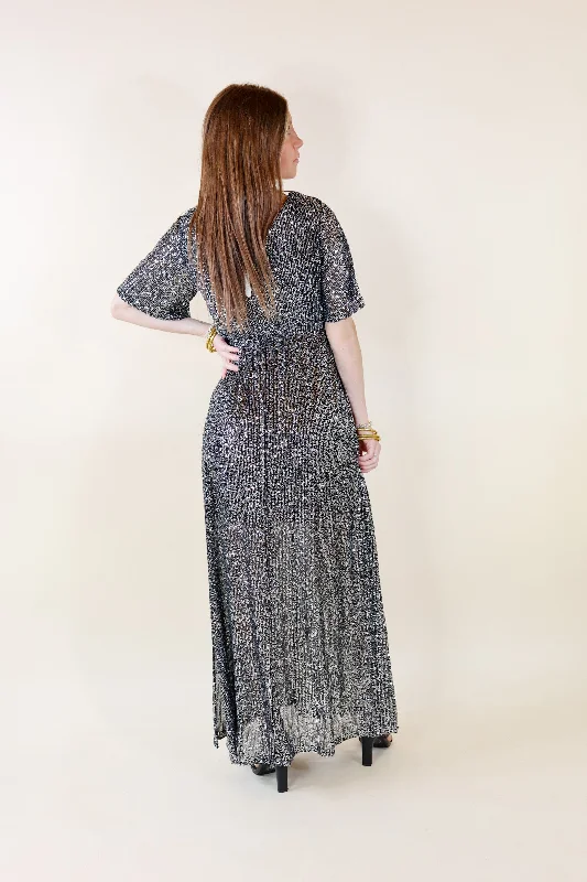 Sparkle In The City Short Sleeve Sequin Maxi Dress in Black