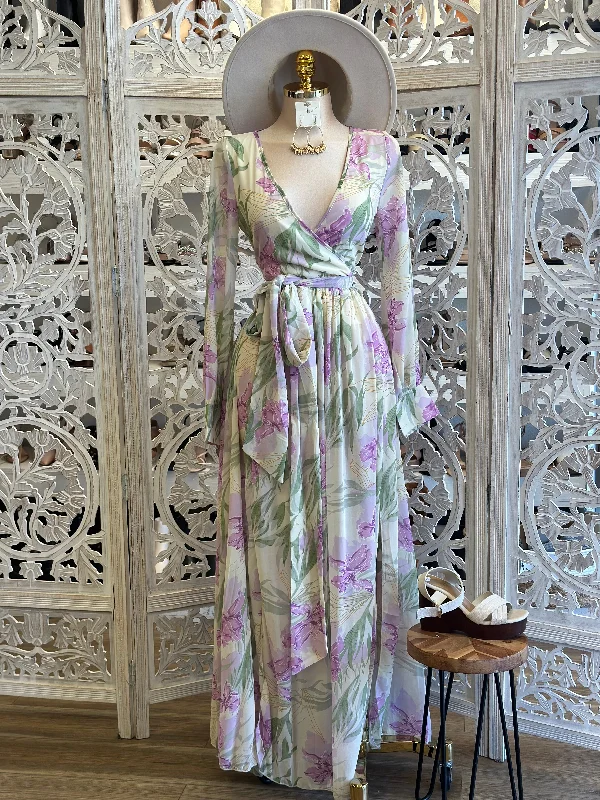 Wrapped Lavender Pattern Maxi Dress-No Estira, Not Stretchy