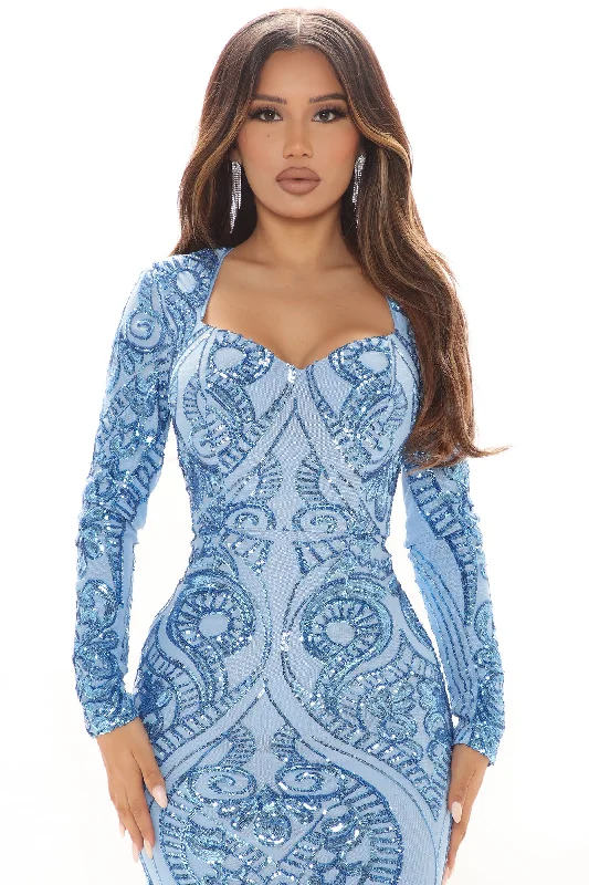 Queen Vibes Sequin Mermaid Gown - Blue